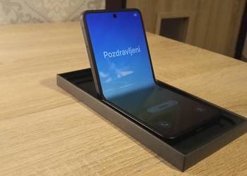 Samsung Galaxy Z Flip 7