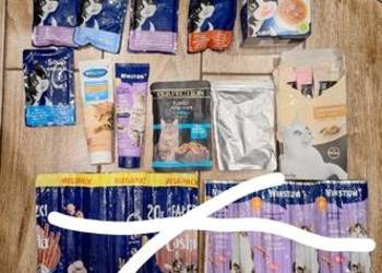 Sprzedam zestaw karm dla kotów wraz z dwiema karmami suchymi