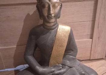 Elegancka figurka Buddy