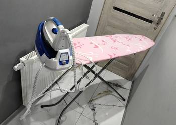 Żelazko z deską do prasowania