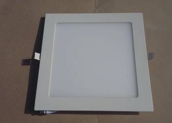 Panel LED wpuszczany 23x23 18W 3000K WYPRZEDAŻ