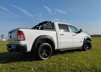 Ram 1500 5.7 HEMI V8 4x4 | 2019 | 395 KM | Automat | mały przebieg