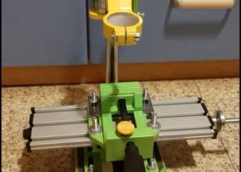 Stojak do wiertarki z imadłem maszynowym