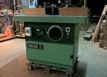 Frezarka dolnowrzecionowa włoska SICAR. Moc silnika 3 kW.