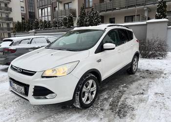 Sprzedam Ford escape 2.0 ecoboss 240KM mały przebieg