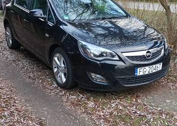 OPEL ASTRA J 1,8 - benzyna