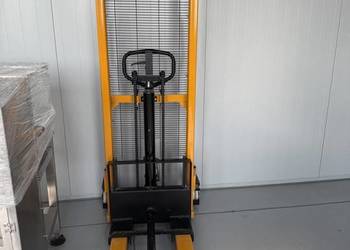 Wózek trzepienowy do rolek, hydrauliczny, ręczny