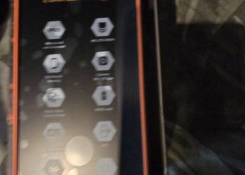 Smartfon Hammer Iron 6 Case nie zniszczalny