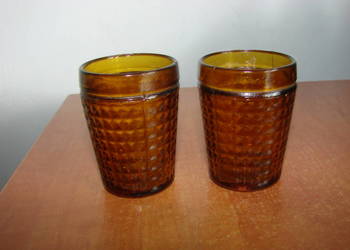 szklany miodowy kieliszek PRL szklany miodowy kieliszek PRL