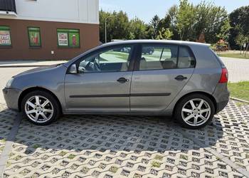 Vw golf 5 1,9 tdi 2004r aktualne OC i pt stan dobry
