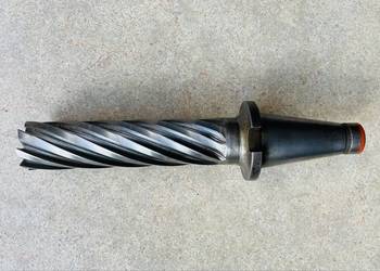 Oprawkę ISO50 z frezem palcowym fi 57x230