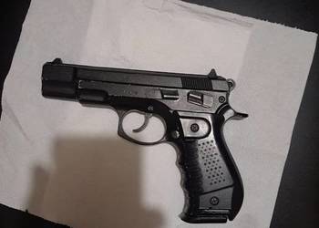 Pistolet hukowy alarmowy Blow C06 P.A.K. 9mm