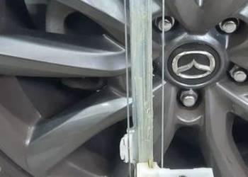 Mazda 3 IV BP 2019- podnosnik mechanizm szyby drzwi lewy tyl tylny HB