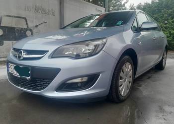 Opel Astra J 1.6d 136km 2014r. Zarejestrowany 145tys.km kombi zadbana