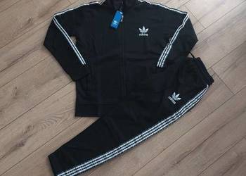 Komplet dresowy Adidas czarny z haftowanym logo