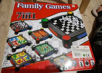zestaw gier planszowych "Family Games 7in1".