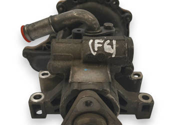 POMPA WSPOMAGANIA OBUDOWA TERMOSTATU BMW E46 E90 E60 X3 2.0D 3.0D