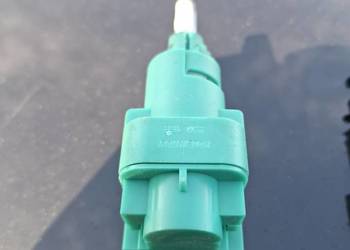 Przełącznik włącznik świateł STOP 4 PIN A3 8L Toledo II Golf IV Leon I Bora