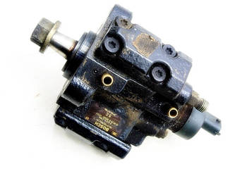 POMPA WTRYSKOWA FIAT 2.4 JTD LYBRA 156