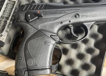Wiatrówka pistolet  Beretta A-9000S 4,5 mm  nabój CO2