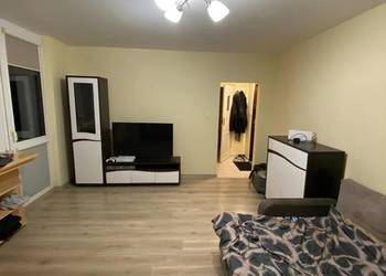 Wynajmę kawalerkę 34m z Balkonem Barwinek