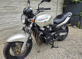Kawasaki zr7