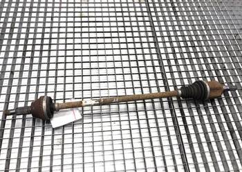 PÓŁOŚ PRAWY TYŁ DACIA DUSTER 396005911R 1.5 116KM Hatchback PRZEGUB