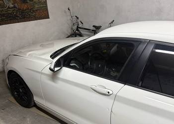 BMW F20 116i 2012 136KM