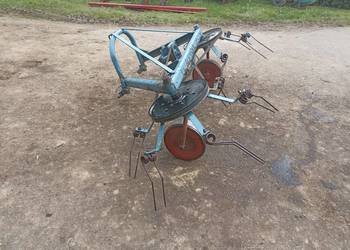 Pająk przetrząsacz karuzelowy polski do siana Pająk przetrząsacz karuzelowy polski do siana