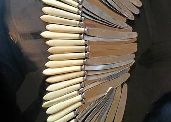 Noże i widelce biały bakelit