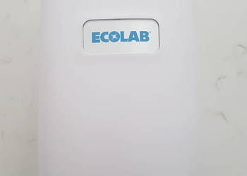 Podajnik do płynów bezdotykowy ECOLAB