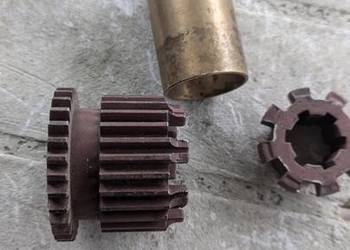 Sprzęgło zależności od nikt  Tz4k14  .cena fot tuleii