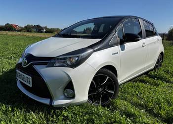Yaris hybrid Selection 2017 94000 4 cylindry
