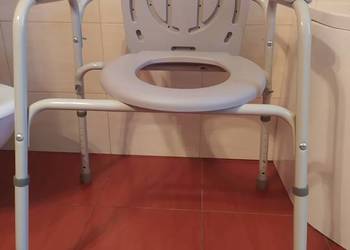 Krzesło toaletowe sanitarne, nadstawka na sedes z poręczami