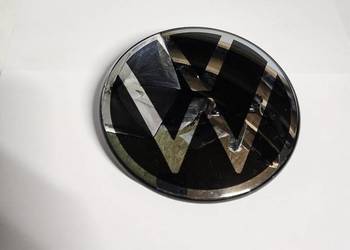 VW TIGUAN II 5NA ZNACZEK EMBLEMAT GRILLA ATRAPY PRZÓD POD RADAR 5NA853601M