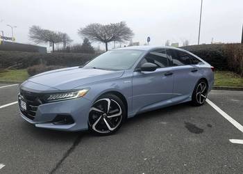 Sprzedam  Honda Accord Hybryda 2022r