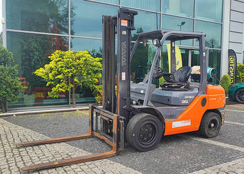 wózek widłowy Toyota 02-8FGJF35 8FGF35 LPG 3,5 t duplex 3,7