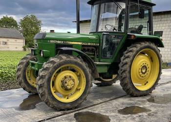 John Deere 2040