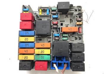 SKRZYNKA BEZPIECZNIKÓW OPEL COMBO D 52028777 Hatchback 1.3 90KM MODUŁ