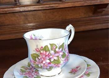 Filiżanka z talerzykiem. Myflower. Paragon. Made in England Filiżanka z talerzykiem. Myflower. Paragon. Made in England