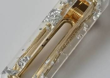 Modna duża spinka srebrne drobinki 6,5cm