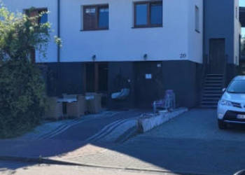 Gotowy biznes nad morzem – pensjonat z restauracją i apartamentem w Łebie