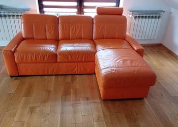 Pomarańczowy narożnik Helvetia Furniture, naturalna skóra.