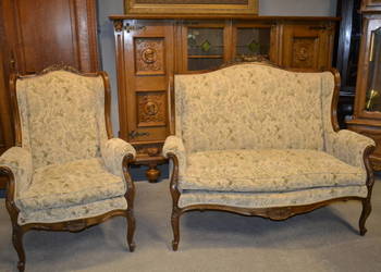 sofa 2 osobowa + fotel . wypoczynek ludwikowski .orzech