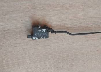 Siłownik klapki wlewu paliwa BMW E91  67116987