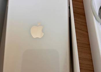 iPhone SE 2022 3 generacji 64GB biały komplet oryginalne pudełko