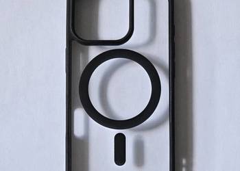 Etui/case przezroczyste z czarnymi elementami i MagSafe na iPhone'a 16 pro