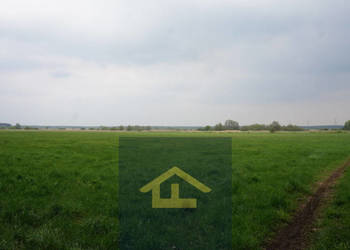 Nieruchomość w Całowaniu