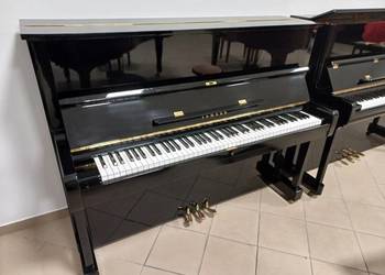 Pianino  Yamaha  U1 stan idealny