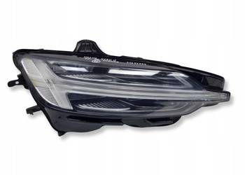 LAMPA PRAWA Volvo XC60 II FULL LED PRZEDNIA prawy przód EUROPA 31656559